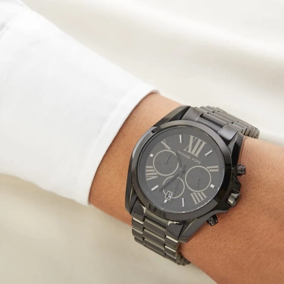 Micheal Kors Bradshaw watch - Picture 2 of 10